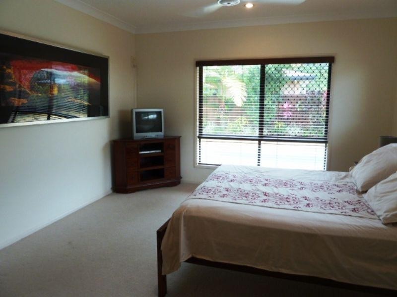 40 William Hickey Street, Redlynch QLD 4870