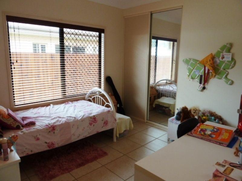 40 William Hickey Street, Redlynch QLD 4870