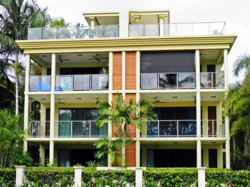 Yorkeys Knob QLD 4878