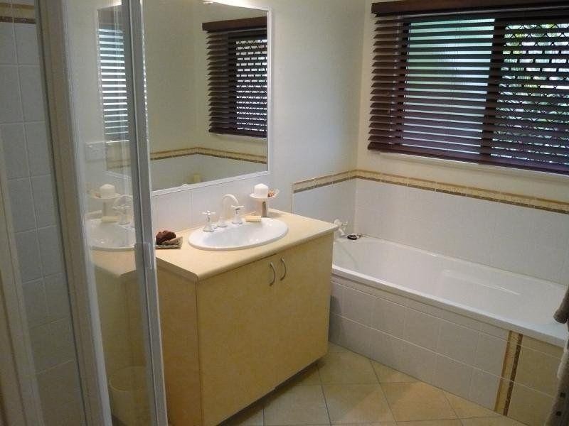 6 Tribulation Close, Kewarra Beach QLD 4879