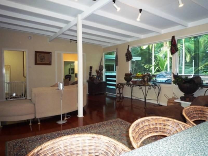 21a Sims Esplanade, Yorkeys Knob QLD 4878