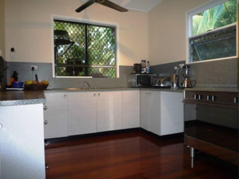 21a Sims Esplanade, Yorkeys Knob QLD 4878