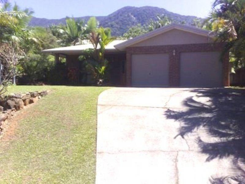 183 Harvey Road, Redlynch QLD 4870