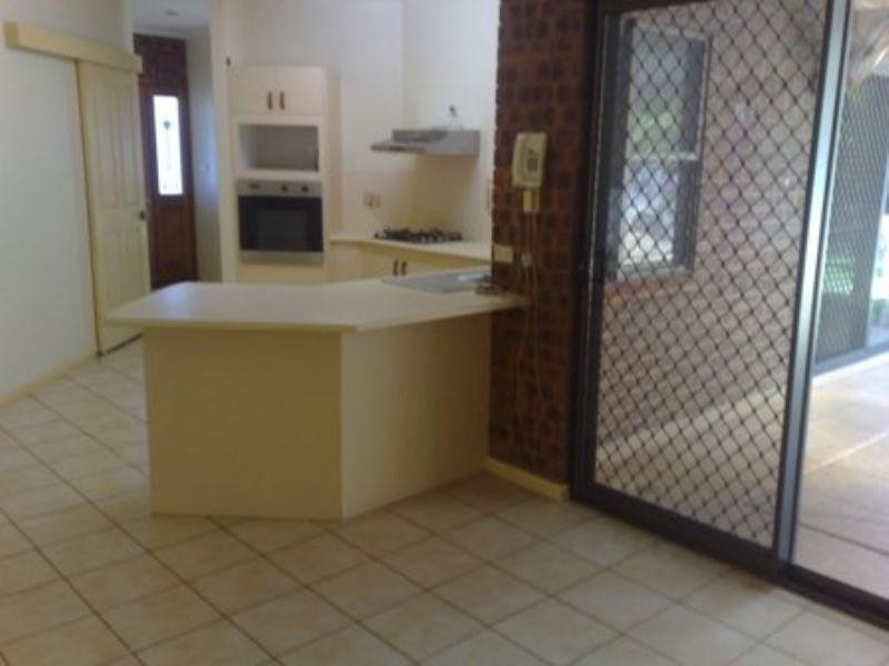 183 Harvey Road, Redlynch QLD 4870