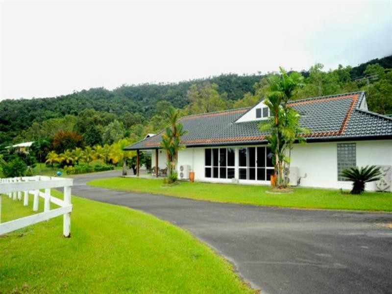 Kewarra Beach QLD 4879