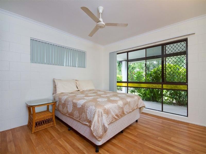 6 Marietta Street, Holloways Beach QLD 4878