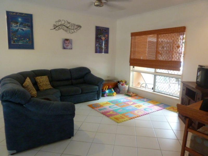 2 Queenscliff Close, Kewarra Beach QLD 4879