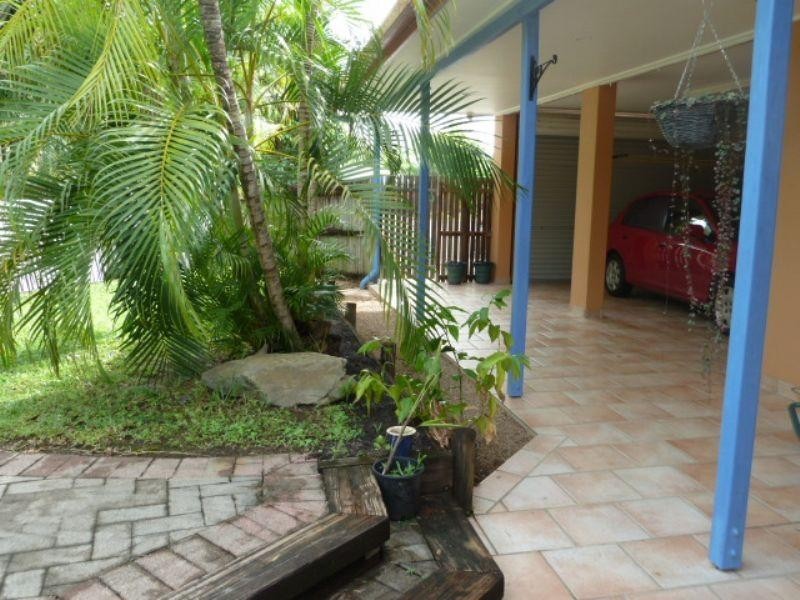 2 Queenscliff Close, Kewarra Beach QLD 4879