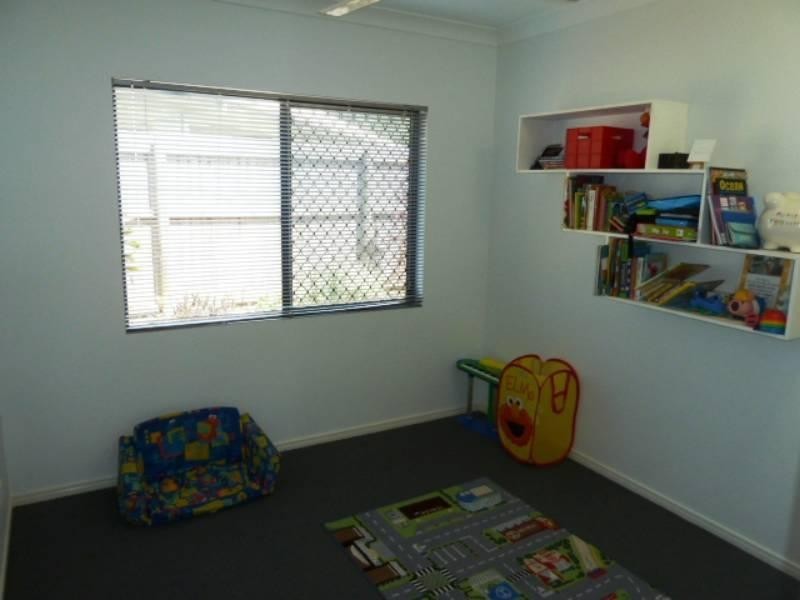 7 McBride Street, Redlynch QLD 4870