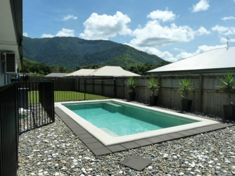 7 McBride Street, Redlynch QLD 4870