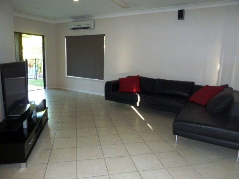 19 Mia Close, Kewarra Beach QLD 4879