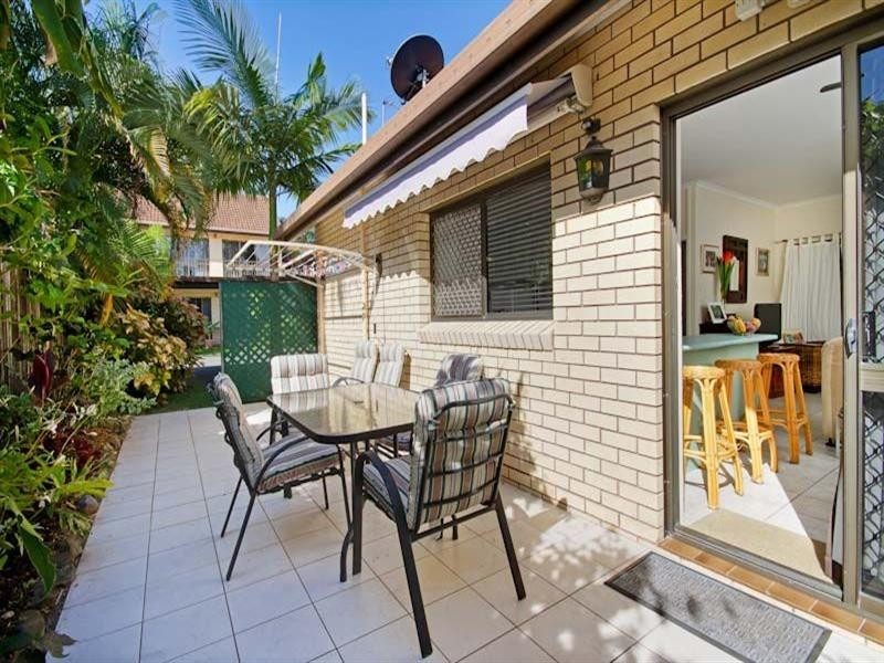 35/21 Poinciana Street, Holloways Beach QLD 4878