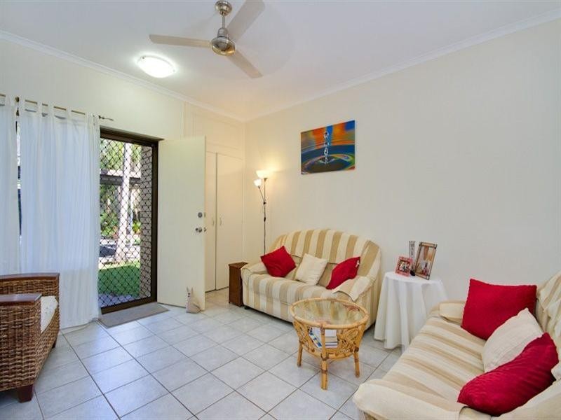 35/21 Poinciana Street, Holloways Beach QLD 4878