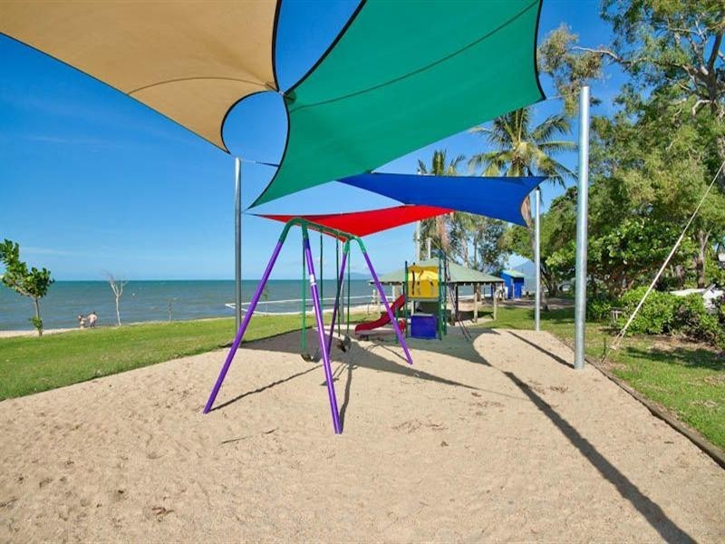 35/21 Poinciana Street, Holloways Beach QLD 4878