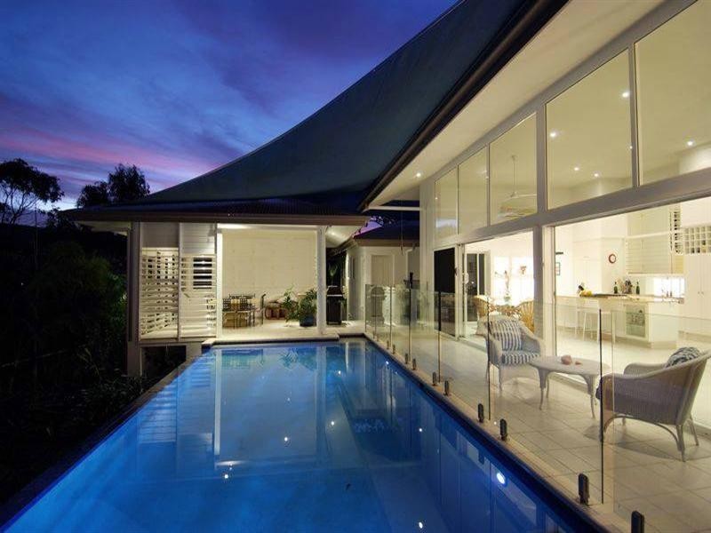 51 Crowsnest Terrace, Trinity Beach QLD 4879