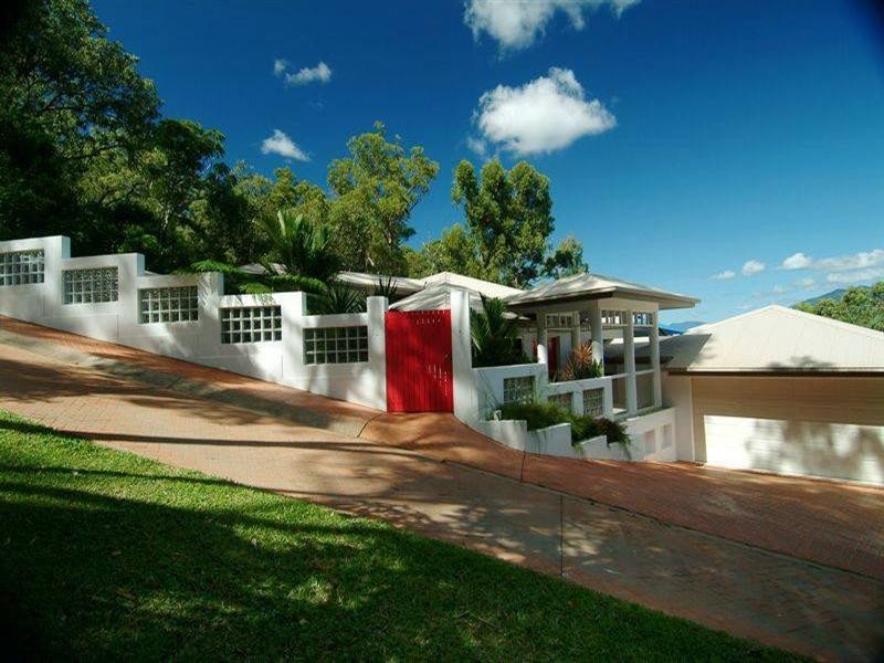 51 Crowsnest Terrace, Trinity Beach QLD 4879