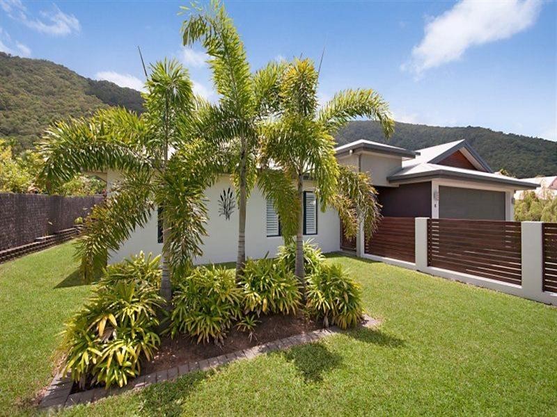 6 Palmetto Street, Palm Cove QLD 4879