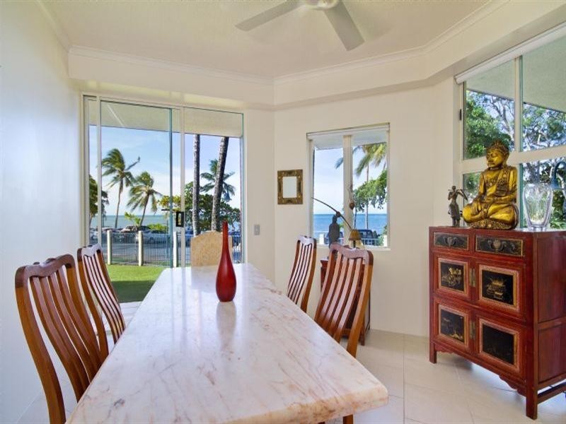 Trinity Beach QLD 4879