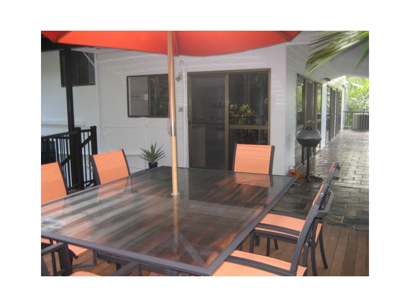 14 Trinidad Close, Trinity Beach QLD 4879