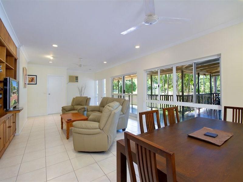 33-35 Evergreen Street, Clifton Beach QLD 4879