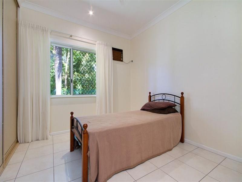 33-35 Evergreen Street, Clifton Beach QLD 4879