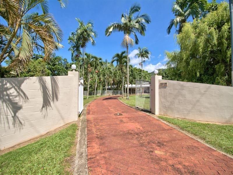 33-35 Evergreen Street, Clifton Beach QLD 4879