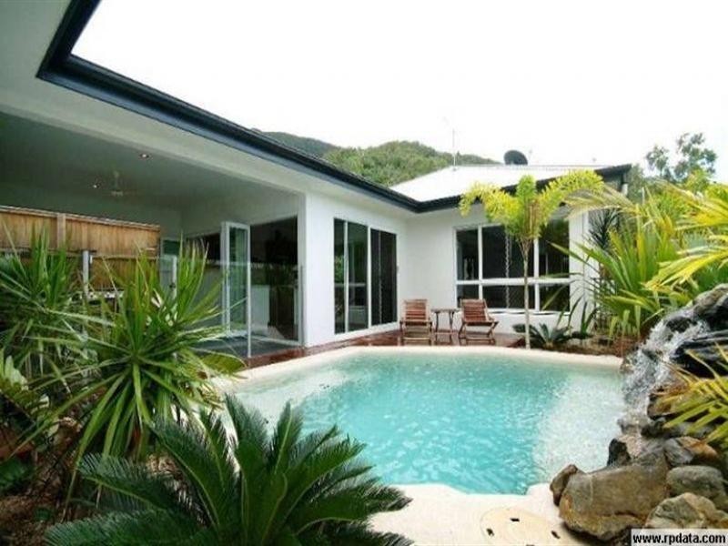 10 Seclusion Drive, Palm Cove QLD 4879