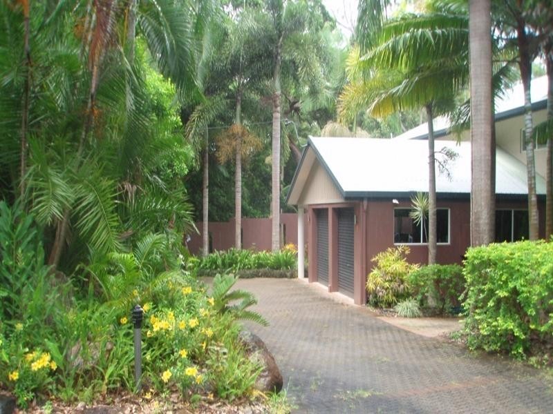 Clifton Beach QLD 4879