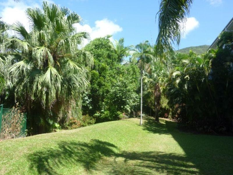 Palm Cove QLD 4879