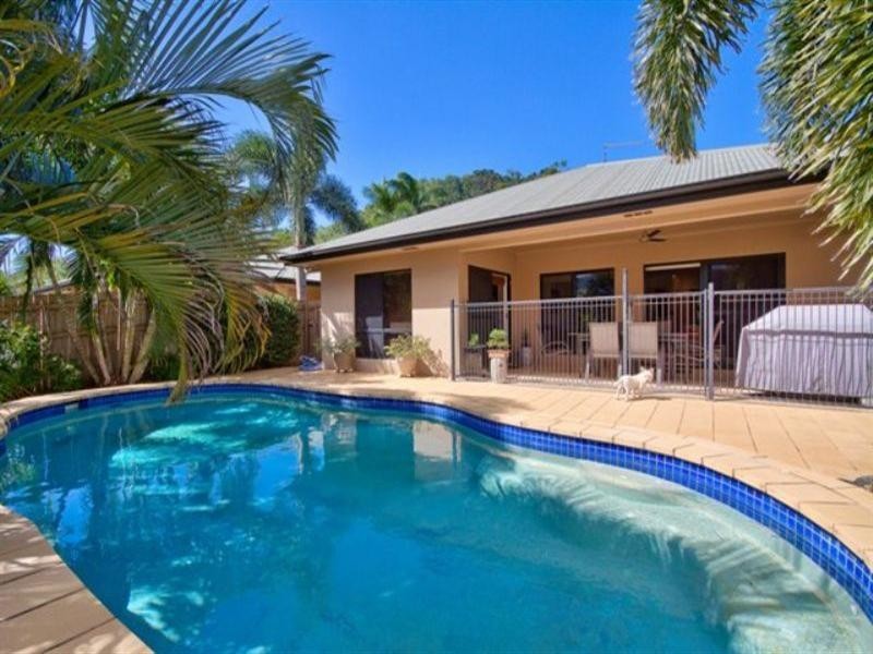 Trinity Beach QLD 4879