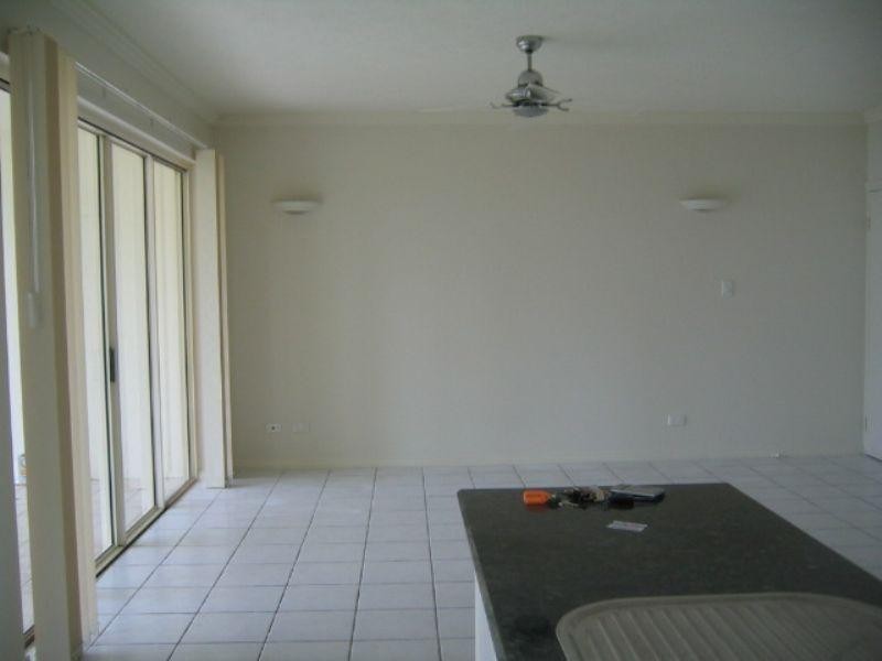 U6/96 Moore Street, Trinity Beach QLD 4879