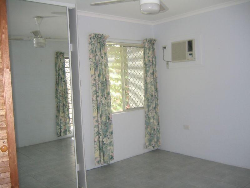 1 Cayley Street, Trinity Beach QLD 4879