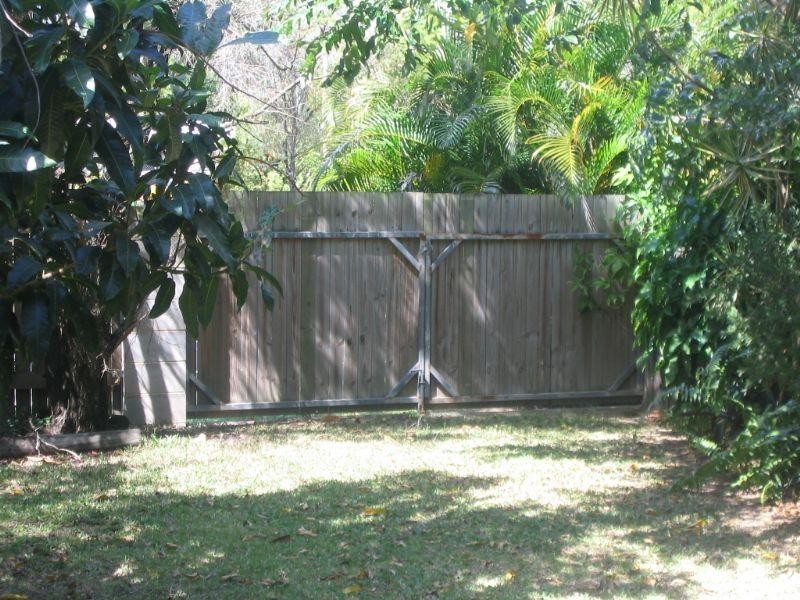 1 Cayley Street, Trinity Beach QLD 4879