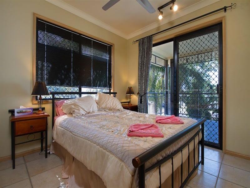 15 Casuarina Street, Holloways Beach QLD 4878