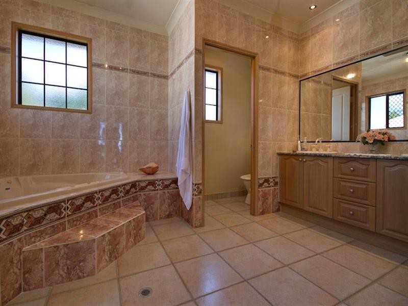 15 Casuarina Street, Holloways Beach QLD 4878