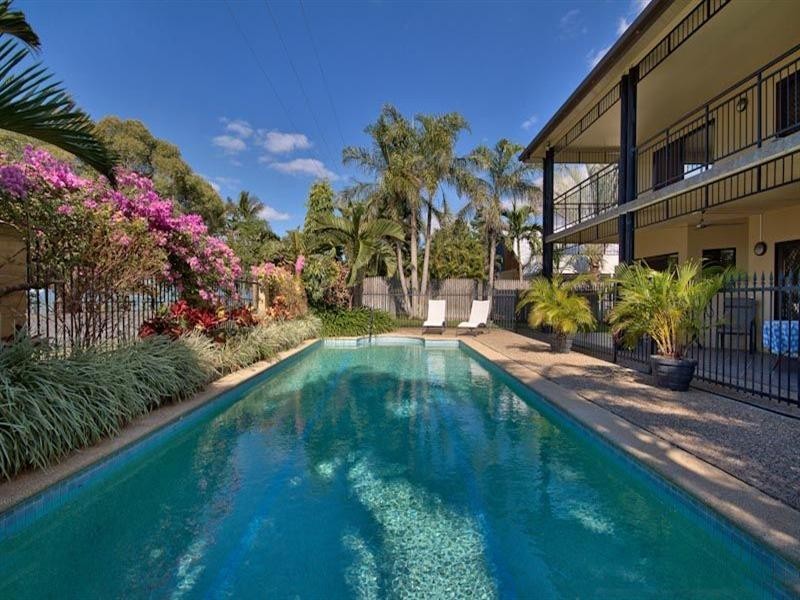 15 Casuarina Street, Holloways Beach QLD 4878