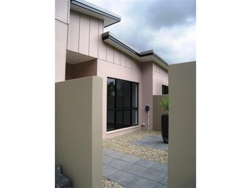 71 Roberts Drive, Trinity Beach QLD 4879