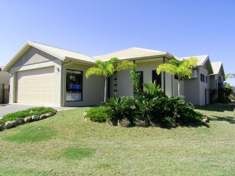 11 Mia Street,, Kewarra Beach QLD 4879