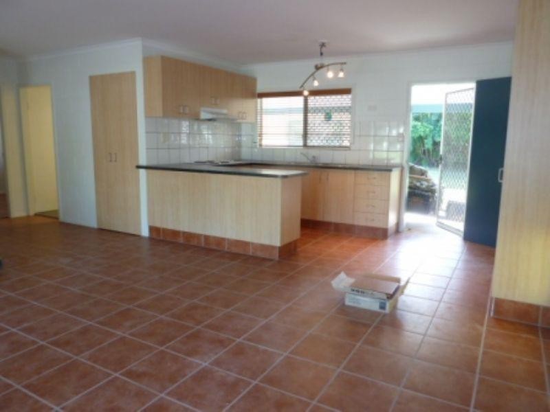 24 Kavieng Street, Trinity Beach QLD 4879