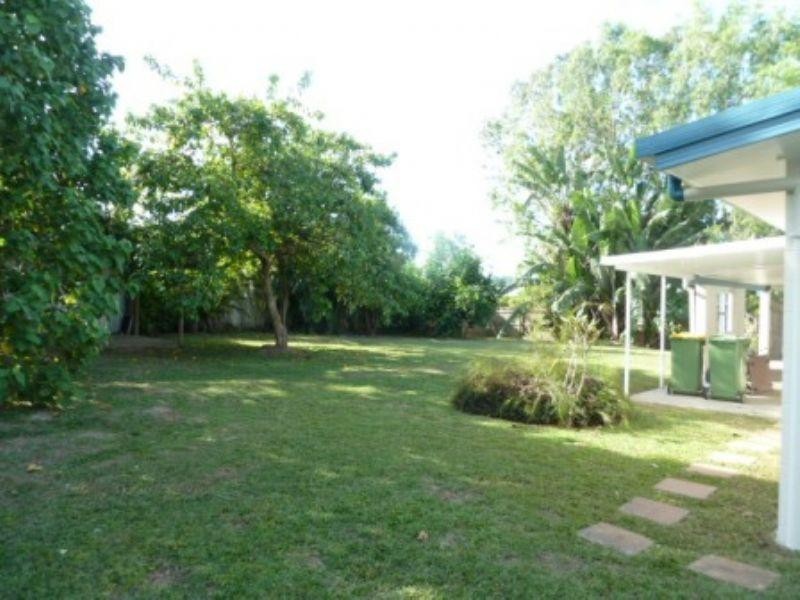 24 Kavieng Street, Trinity Beach QLD 4879