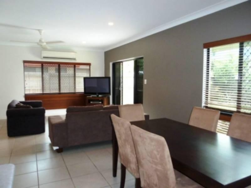 14 Cable Close, Kewarra Beach QLD 4879