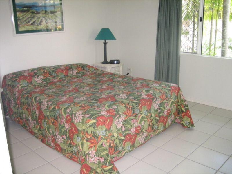 Trinity Beach QLD 4879