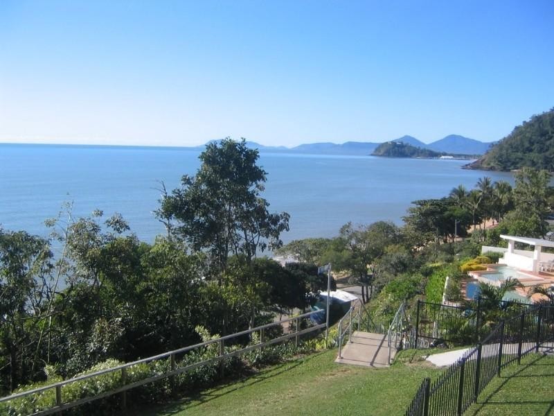 Trinity Beach QLD 4879