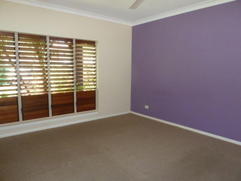 15 Barrier Close, Clifton Beach QLD 4879