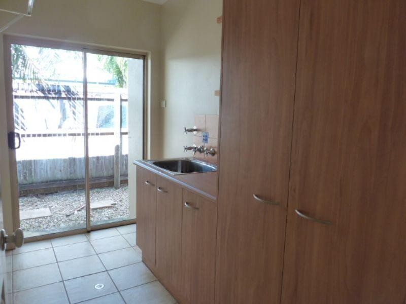 15 Barrier Close, Clifton Beach QLD 4879