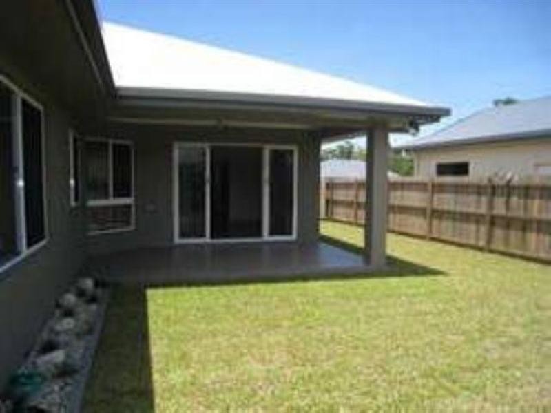 1 Hetherton Street, Smithfield QLD 4878