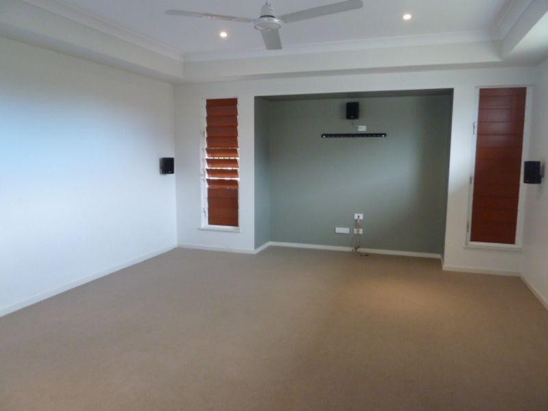 1 Hetherton Street, Smithfield QLD 4878