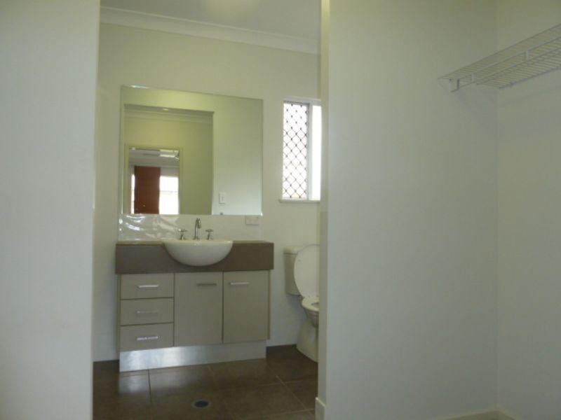 1 Hetherton Street, Smithfield QLD 4878