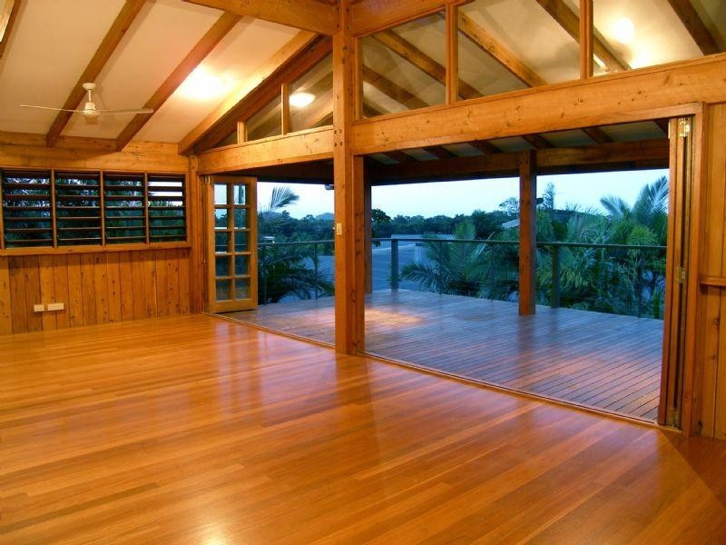 Palm Cove QLD 4879