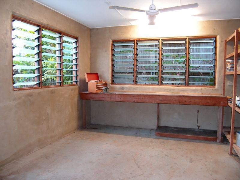 Palm Cove QLD 4879